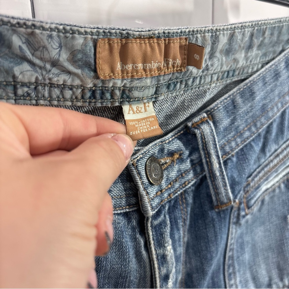 Y2K Abercrombie & Fitch Flare Jeans in Distressed Blue - Picture 3 of 5